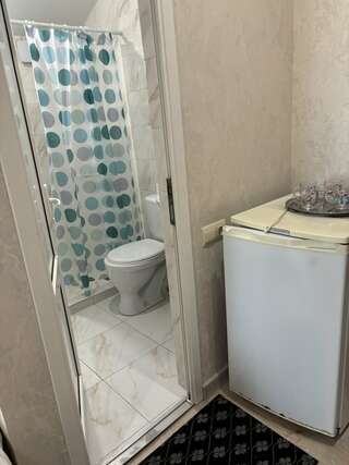 Гостиница Ruzanna Inn Адлер Классический четырехместный номер-7