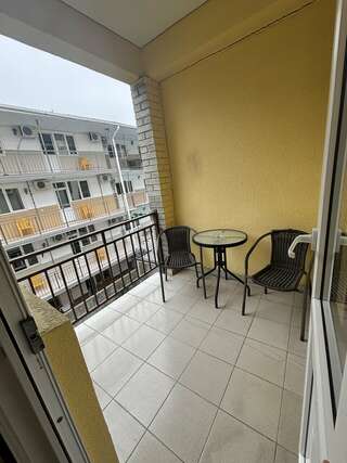 Гостиница Ruzanna Inn Адлер Двухместный номер с 1 кроватью и балконом-4