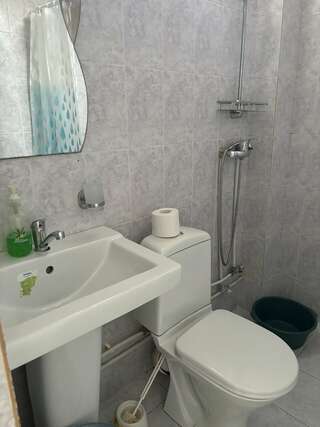 Гостиница Ruzanna Inn Адлер Двухместный номер с 1 кроватью и балконом-9